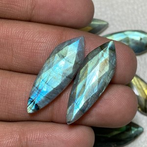 Piedra preciosa facetada de labradorita con corte marquesa, fuego azul en ambos lados, corte a cuadros, piedra suelta natural tipo cabujón para fabricación de joyas. - Product Image 6