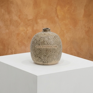 Vase rond en céramique rustique Moi M Cream, fait main, objet décoratif, vente en gros - Product Image 6