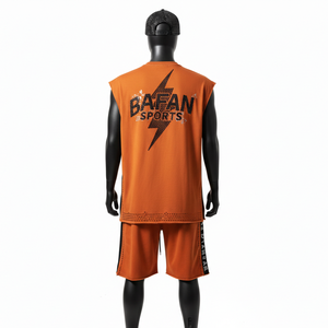 Ensemble short et t-shirt sans manches pour homme, coton mélangé premium, panneau orange, impression personnalisée avec strass. - Product Image 2