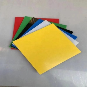 Feuille vierge en résine acrylique écologique colorée, formes irrégulières rouge, jaune, blanc, design artistique, cadeau d'affaires, papeterie de bureau - Product Image 5