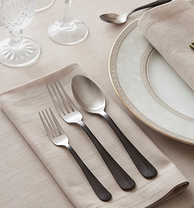 Ensemble de couverts minimalistes en métal avec finition miroir haute brillance, compatibles lave-vaisselle, pour mariage et restaurant - Product Image 5