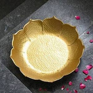Assiette décorative en forme de fleur, en or, faite à la main, en métal, style chinois traditionnel - Product Image 1