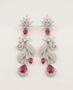 Boucles d'oreilles pendantes longues avec breloques feuille et fleur, diamants américains, pierres brillantes taille poire, plaqué rhodium, accessoires de fête pour femmes - Product Image 4