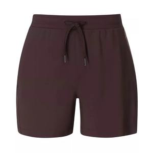 Shorts de sport taille haute pour femmes en tissu polaire respirant avec logo personnalisé – Nouvelles couleurs estivales tendance - Product Image 1