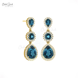Pendientes de Cóctel con Topacio Azul Londres Natural de 6.14 CTW y Diamantes Pavé con Colgantes de Oro Sólido de 14k, Pendientes Halo para Regalo de Boda - Product Image 1