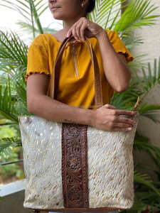 Bolso de mano de cuero mecanizado a mano para mujer, bolso de mano de cuero de vaca metálico con pelo de diseñador, bolsos de hombro de cuero genuino - Product Image 3