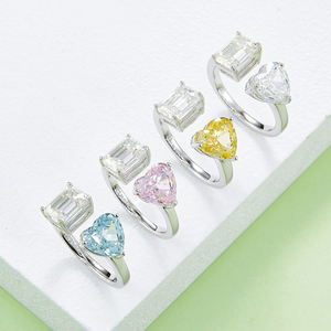 Anillos de Compromiso Unisex con Moissanita en Corte Corazón y Brillante, Plata 925 con Baño de Rodio, Certificación IGI, Engaste de Garras - Product Image 2