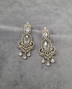 Pendientes de moda con gema de corte ovalado, diamantes americanos, brillantes, con diseño de lágrima y borlas, para bodas. - Product Image 3