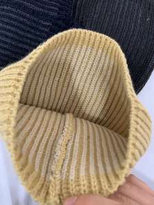 Gorro de punto cálido de invierno con logo personalizado al por mayor, unisex, de acrílico, con puño, estilo slouchy, gorro tipo beanie. - Product Image 5