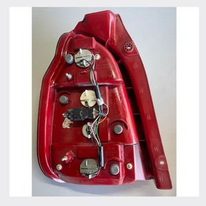 Pièces automobiles d'occasion compatibles avec Hyundai 2VR, ensemble de feux arrière extérieurs droit, pièces automobiles coréennes. - Product Image 2