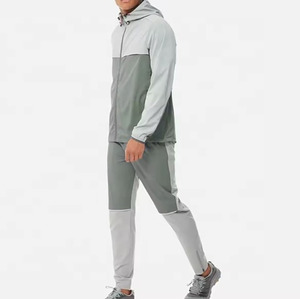 Veste coupe-vent à capuche pour homme OEM avec fermeture éclair, style sportif bicolore en polyester et nylon, coupe régulière, idéale pour l'automne - Product Image 4