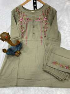 ชุดสัลวาร์ผ้าวิสโคสเรยอนดีไซน์ทันสมัยสไตล์อินเดียปากีสถาน  คอลเลคชั่นใหม่ล่าสุดสำหรับผู้หญิง  ชุดออกงาน ชุดแต่งงาน ชุดลำลอง - Product Image 3