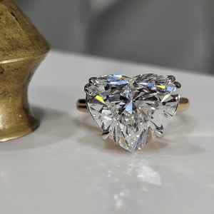 แหวนเพชรทรงหัวใจ 3.01 กะรัต ผลิตในห้องปฏิบัติการ สำหรับผู้หญิง แหวนแต่งงานทองคำแท้ 14K ดีไซน์โรแมนติกสำหรับคู่รัก - Product Image 5