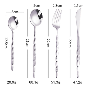 Elegante Juego de Cubiertos de Acero Inoxidable con Acabado Espejo, 4 Piezas, Cuchara, Cuchillo y Tenedor para Comer, a un Precio Razonable - Product Image 3