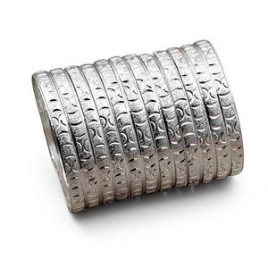 กำไลข้อมือทองเหลืองชุบเงินแบบขายส่ง แฟชั่นดั้งเดิม งานสั่งทำ ชุด 12 ชิ้น สำหรับงานปาร์ตี้ - Product Image 2