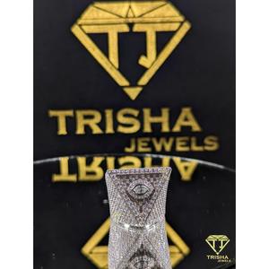 Anillo Triangular de Diamante Moissanite VVS, Plata de Ley 925, Engaste Pavé, Joyería de Lujo Estilo Hip Hop para Hombre, de Trisha Jewels - Product Image 4
