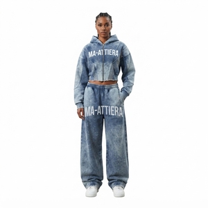Conjunto de chándal de dos piezas para mujer: sudadera corta con cremallera y pantalones de chándal de pierna ancha con efecto denim lavado - Product Image 1