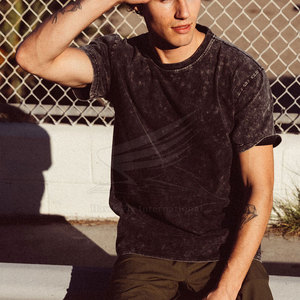 T-shirt pour homme de haute qualité 100% coton, lavage à l'acide, coupe classique, léger, respirant, couleur et logo personnalisés - Product Image 5