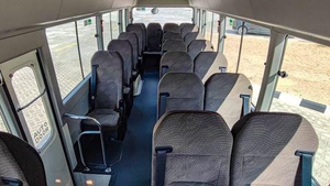 Toyota Coaster 2025 Usada en Muy Buen Estado, Blanca, 30 Asientos, en Venta - Product Image 2