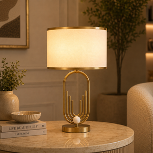 Lámpara de Mesa Metálica Aurora Harmony con Base Decorativa de Arco de Hierro Dorado y Pantalla de Tela Escénica, Iluminación Ambiental Cálida para Hogares Elegantes - Product Image 1