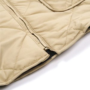 Chaleco acolchado para hombre con logotipo personalizado OEM, cierre de cremallera, informal, talla grande. - Product Image 3