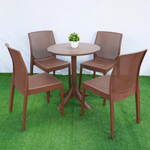 เก้าอี้สำนักงานพลาสติกทรงสี่เหลี่ยมสีน้ำตาลทันสมัย แบบตาข่าย นั่งสบาย ซ้อนเก็บได้ เหมาะสำหรับพนักงานออฟฟิศ - Product Image 1