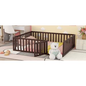 Letto a pavimento in legno per bambini, misura Queen, in noce con recinzione e porta - WF289663AAL - Product Image 3