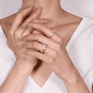 Bague en or massif 14K 18K avec diamants de laboratoire taille poire et baguette, design croisé en X, multi-pierres, motif infini, pour demande en mariage et déclaration, vente en gros - Product Image 6