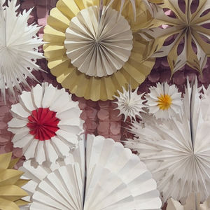 Decoraciones colgantes de flores de papel hueco Navidad Pascua Año Nuevo chino Acción de Gracias-Efectos de iluminación de panal festivo - Product Image 5