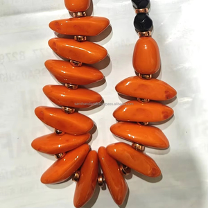 Collares Creativos de Moda, Cuentas de Resina Únicas, Piezas Artísticas, Accesorios de Moda, Diseño - Product Image 1