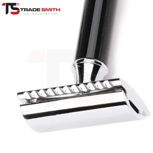 Maquinilla de Afeitar de Doble Filo TSI Classic Barber, Herramienta Tradicional para Afeitado en Húmedo, para un Cuidado de la Piel Suave, para Uso Profesional y Personal - Product Image 3