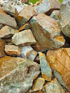 หินอะเวนเจอรีนสีเขียวธรรมชาติ ขนาด 1-5 ฟุต แบบหยาบ สำหรับจัดสวน ขายส่ง - Product Image 4