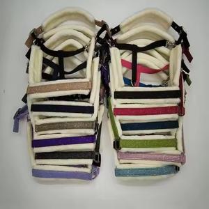 Más Vendido: Collarín de Glitter para Caballo, Acolchado con Piel de Visón, Totalmente Ajustable y Personalizable - Product Image 2