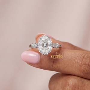 Anillo de Plata 925 con Diamante Cultivado en Laboratorio de Corte Cojín de 2.5 CT, Joyería Moderna y Minimalista, Hermoso Anillo de Compromiso para Boda o Fiesta - Product Image 3