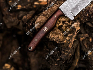 มีดสกินเนอร์เหล็กดามัสกัสคมกริบ ขนาด 8 นิ้ว ปลายแหลม สำหรับพกพา EDC ใช้ในยุทธวิธีและเอาตัวรอด ด้ามไม้พะยูง มีรูสำหรับสายคล้อง ขายดี - Product Image 4