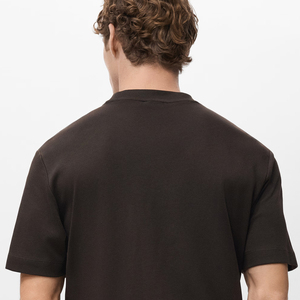 Pull col rond pour homme de qualité supérieure, design élégant et tendance avec logo discret, prix usine avantageux. - Product Image 5