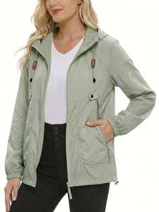 Chaqueta Cortavientos con Capucha para Mujer, Ligera, con Cierre Frontal, Color Sólido, Estilo Utilitario, Manga Larga, Poliéster - Product Image 1