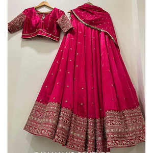 Hermoso Lehenga Choli XL para Fiesta con Dupatta - Product Image 1