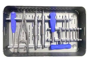 PROMO EXCEPTIONNELLE : Kit manuel de retrait de vis cassées en acier inoxydable réutilisable – Instruments chirurgicaux orthopédiques de haute qualité certifiés CE - Product Image 1