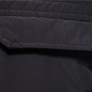 Chaqueta Acolchada Negra para Hombre, Cuello Camisero, Cierre de Botones, Chaqueta Casual de Invierno, Corte Regular, Color Sólido, Relleno de Poliéster - Product Image 4