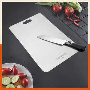 Tabla de cortar de acero inoxidable, rectangular, antideslizante, fácil de limpiar, duradera, no tóxica, tabla de cortar para cocina - Product Image 1