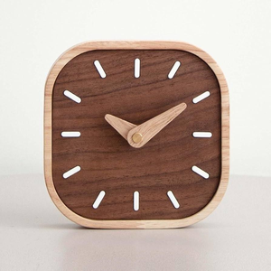 Horloge de table en bois naturel pour bureau et table d'étude, horloge décorative silencieuse en bois pour salon, disponible à la vente - Product Image 3