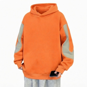 Sudadera con Capucha Negra de Manga Larga en Contraste para Hombre, Corte Holgado, Estilo Casual para Otoño - Product Image 2