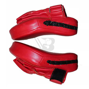 นวมซ้อมมวย Fairtex คุณภาพสูง รุ่นโค้งรับสรีระ สำหรับฝึกซ้อมมวยไทย, MMA และคิกบ็อกซิ่ง - Product Image 3