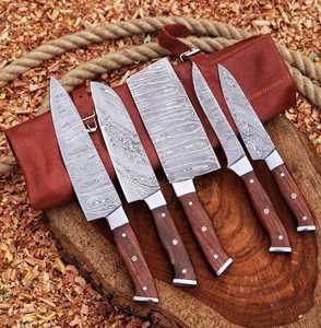Juego de Cuchillos de Chef LEGACY BLADES al por Mayor, Forjados a Mano, de Acero de Damasco de 67 Capas, 5 Piezas, Extremadamente Afilados, con Mangos de Resina, Ambidiestros - Product Image 1