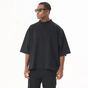 Camiseta de Hombre 100% Algodón, Cuello Alto, Hombros Caídos, Corte Holgado, Color Negro Liso, Estilo Urbano - Product Image 4