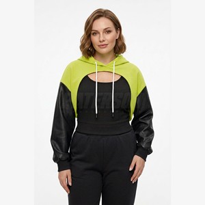Sudadera con capucha personalizada de 300 g/m² de algodón y elastano, estilo bolero, corta para mujer, para marcas Y2K, con construcción de manga ajustada - Product Image 5