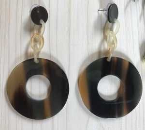 Pendientes de Cuerno de Búfalo Natural para Mujer, Ecológicos, Hechos a Mano, Modernos, Ligeros, Elegantes, Joyería de Boda, Forma Natural, Uttar Pradesh - Product Image 4