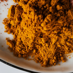 ผงขมิ้นทองคุณภาพส่งออก บดละเอียด สีสดใส กลิ่นหอมเข้มข้น สำหรับผู้ซื้อระหว่างประเทศแบบขายส่ง - Product Image 2