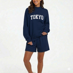 Ensemble col roulé et short pour femme, offrant une expression vestimentaire distinctive grâce à une composition équilibrée en deux pièces - Product Image 1